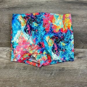 Leo girls shorts NWOT size M